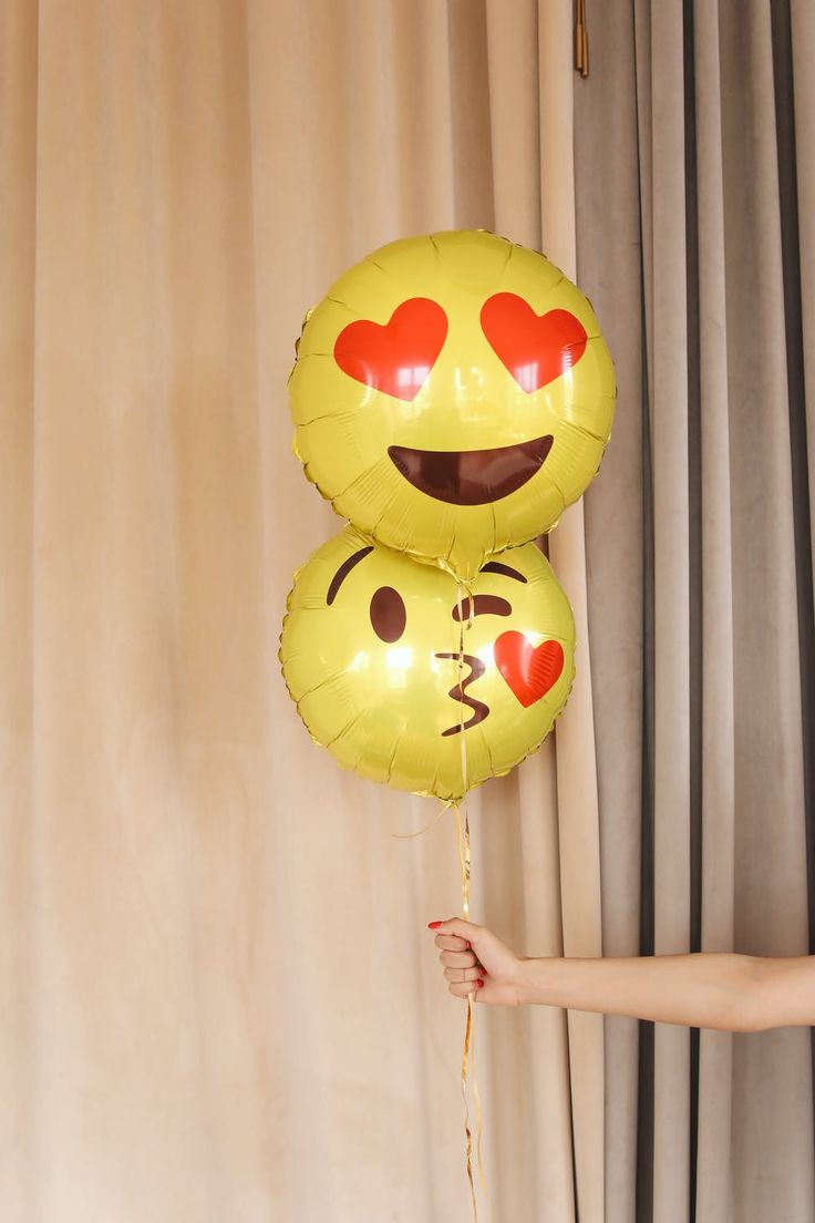 Emoji 笑臉氣球系列佈置情境圖